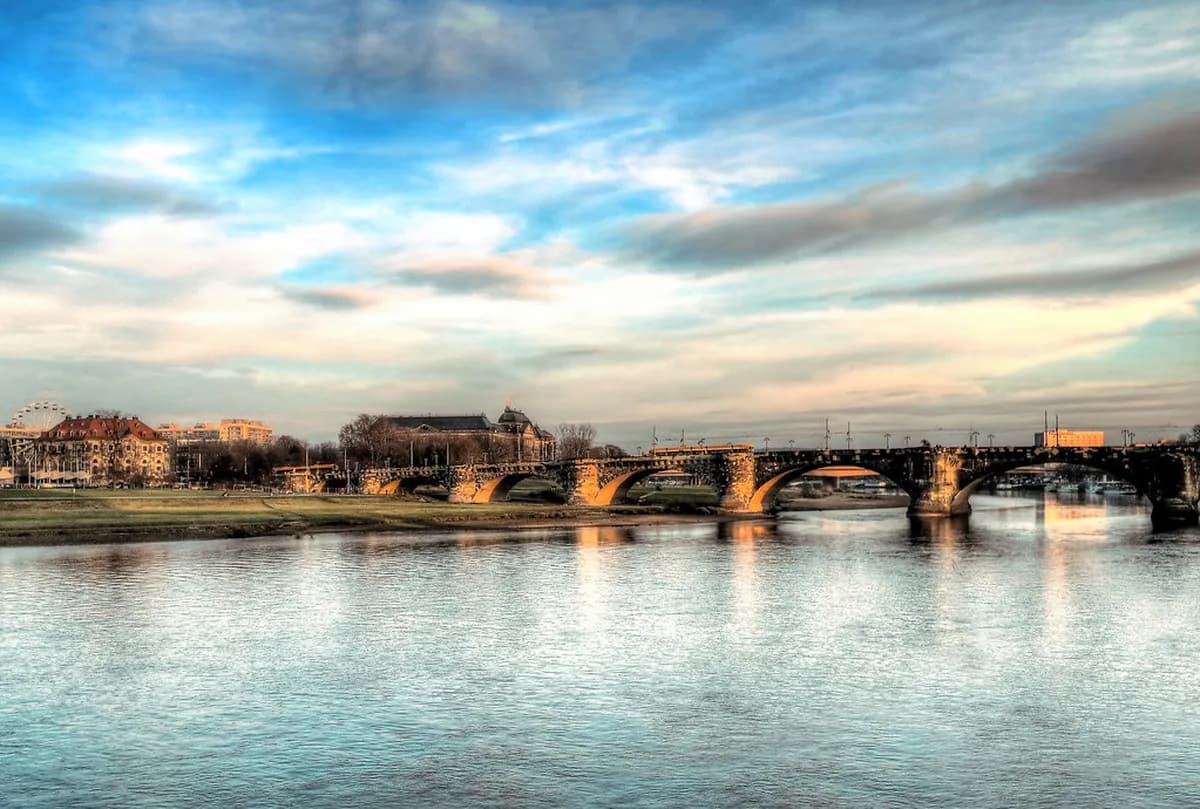 Dresden City Centre Parking: 10 Best Options & Local Guide
